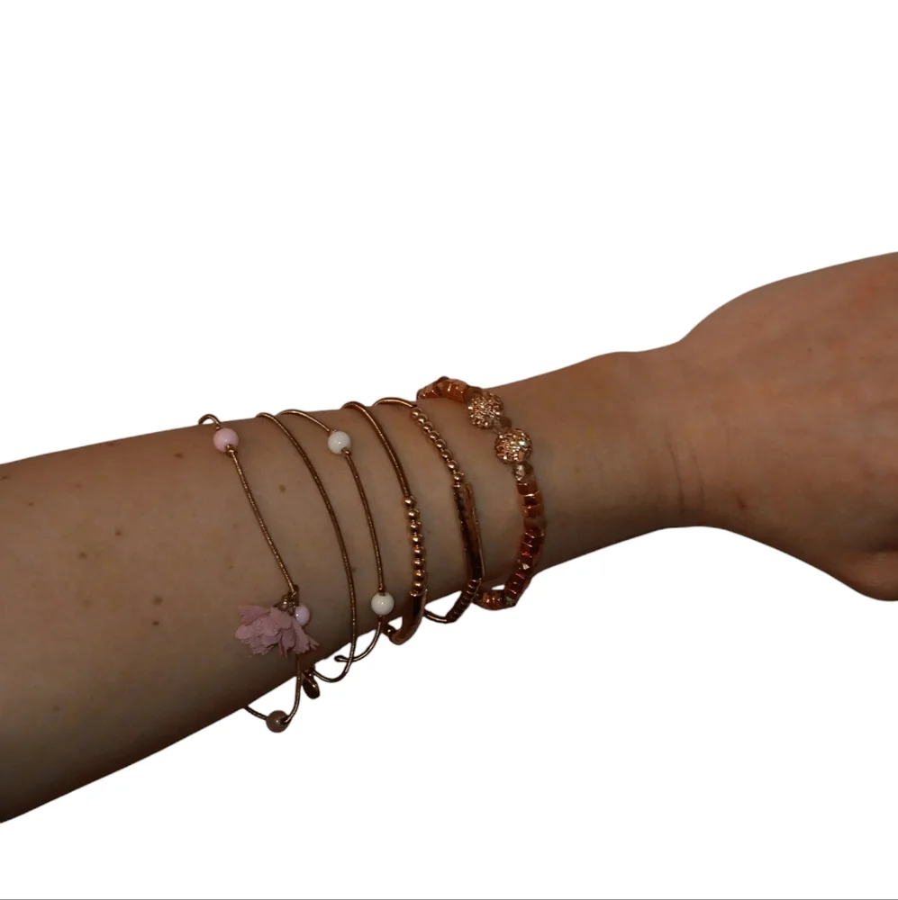 6 Piece Pink & Gold Stretchy Beaded Bracelet Set, NWOT - Picture 6 of 6